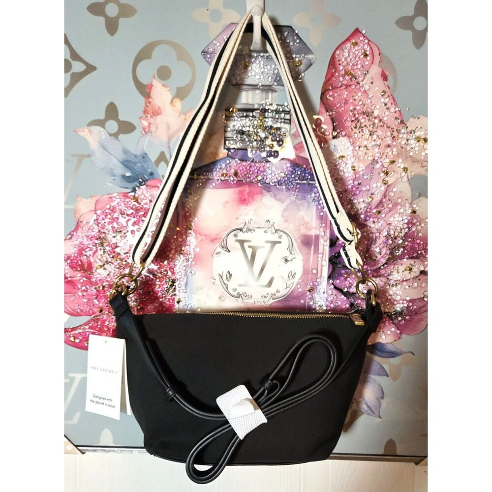 NWT Free Assembly Black & Cream Canvas Bag – Guitar Strap & Crossbody Strap